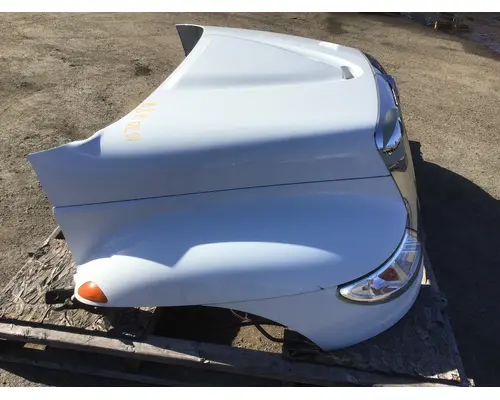 INTERNATIONAL 4400 Hood