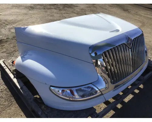 INTERNATIONAL 4400 Hood