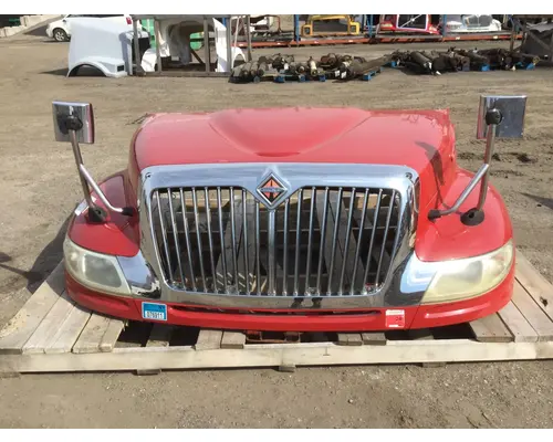 INTERNATIONAL 4400 Hood