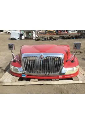 INTERNATIONAL 4400 Hood