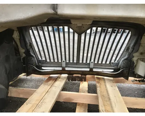 INTERNATIONAL 4400 Hood