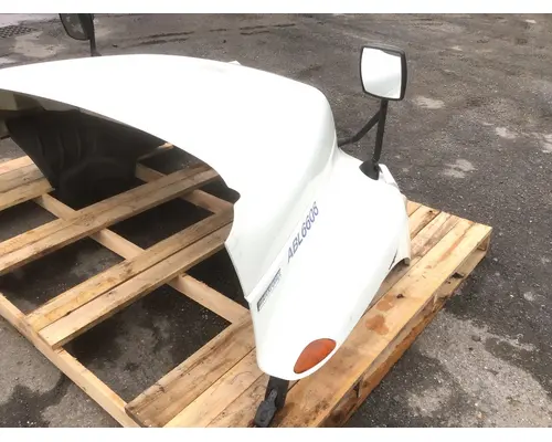 INTERNATIONAL 4400 Hood