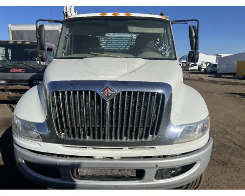 INTERNATIONAL 4400 Hood