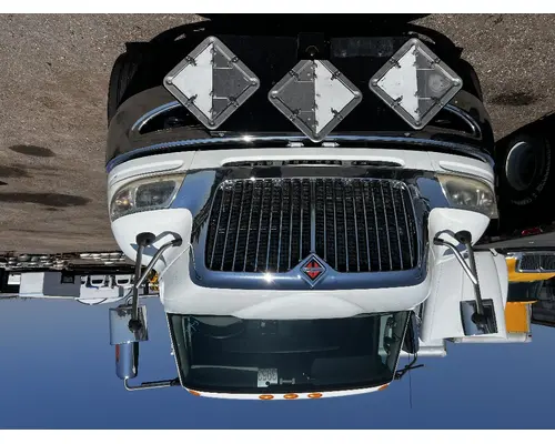 INTERNATIONAL 4400 Hood