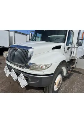 INTERNATIONAL 4400 Hood