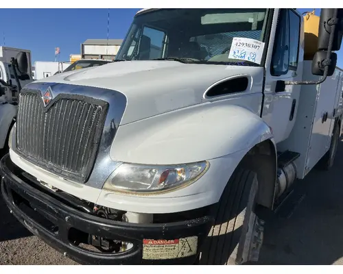 INTERNATIONAL 4400 Hood