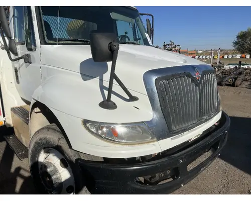 INTERNATIONAL 4400 Hood