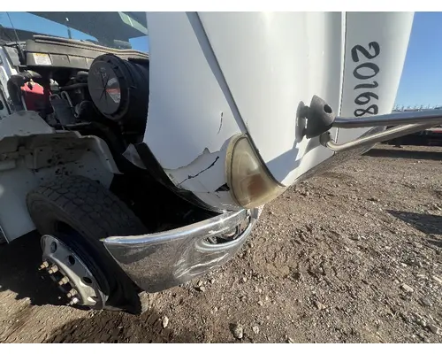 INTERNATIONAL 4400 Hood