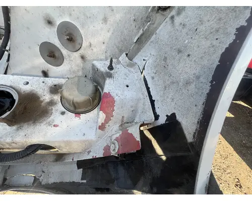 INTERNATIONAL 4400 Hood