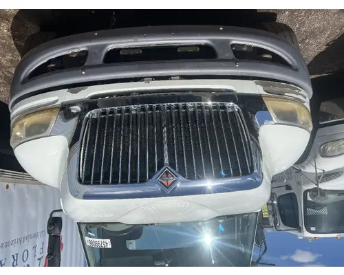 INTERNATIONAL 4400 Hood