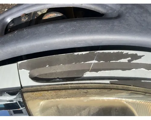 INTERNATIONAL 4400 Hood