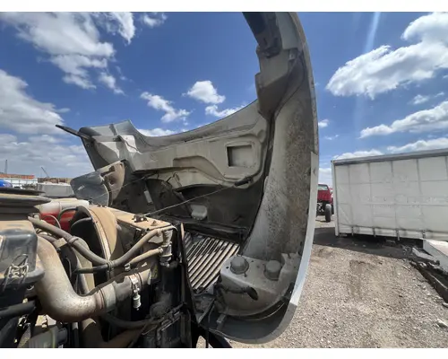 INTERNATIONAL 4400 Hood