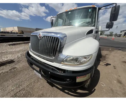 INTERNATIONAL 4400 Hood