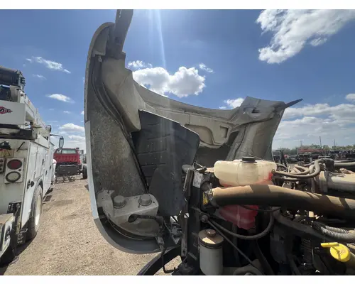 INTERNATIONAL 4400 Hood