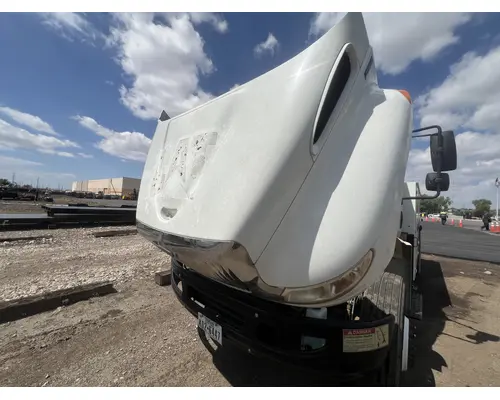 INTERNATIONAL 4400 Hood