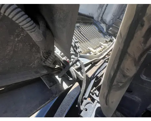 INTERNATIONAL 4400 Hood