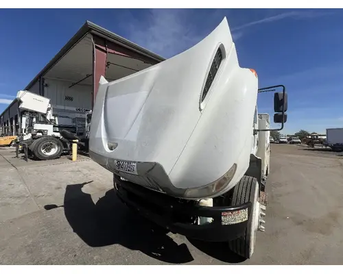 INTERNATIONAL 4400 Hood