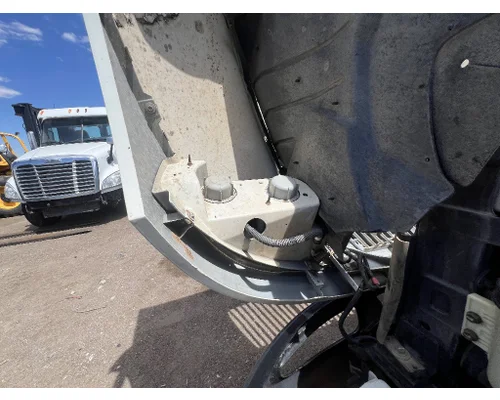 INTERNATIONAL 4400 Hood