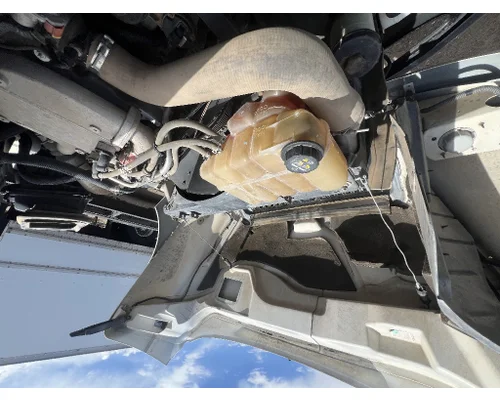 INTERNATIONAL 4400 Hood