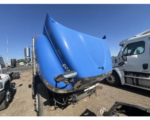 INTERNATIONAL 4400 Hood