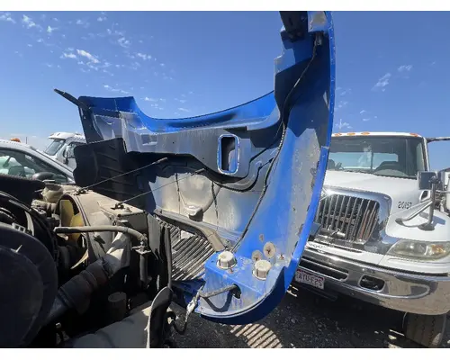 INTERNATIONAL 4400 Hood