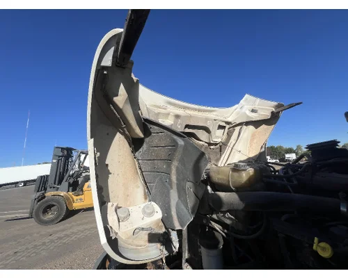 INTERNATIONAL 4400 Hood
