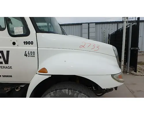INTERNATIONAL 4400 Hood