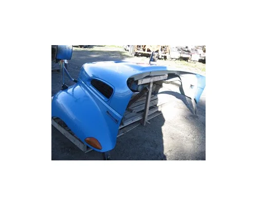 INTERNATIONAL 4400 Hood