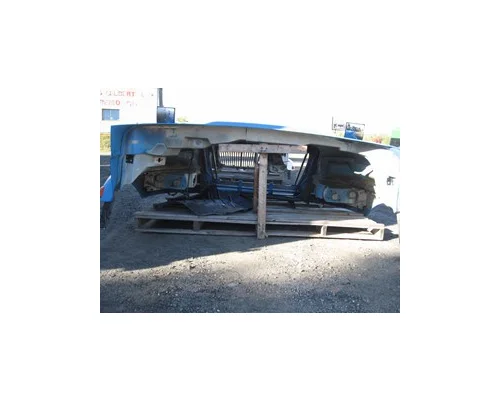 INTERNATIONAL 4400 Hood
