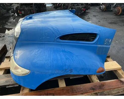 INTERNATIONAL 4400 Hood