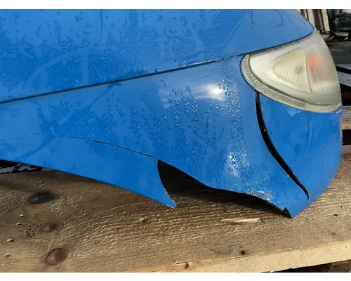 INTERNATIONAL 4400 Hood