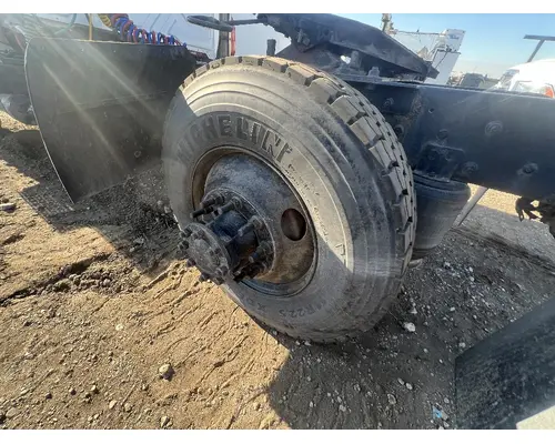 INTERNATIONAL 4400 Hub