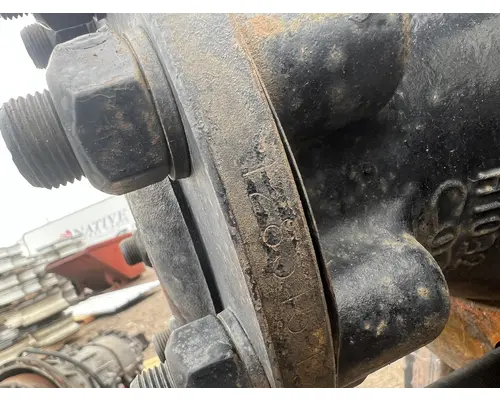 INTERNATIONAL 4400 Hub