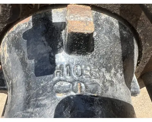 INTERNATIONAL 4400 Hub