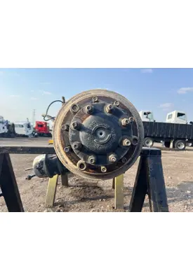 INTERNATIONAL 4400 Hub