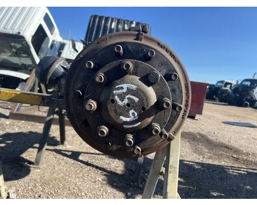 INTERNATIONAL 4400 Hub