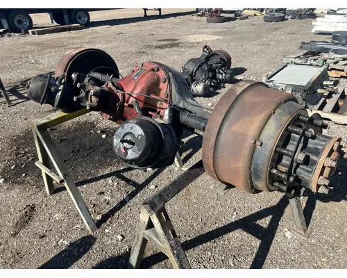 INTERNATIONAL 4400 Hub