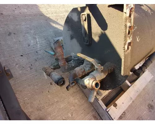 INTERNATIONAL 4400 Hydraulic Tank