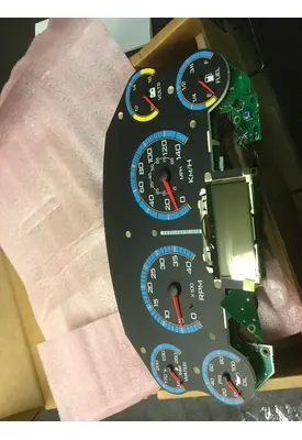 INTERNATIONAL 4400 Instrument Cluster