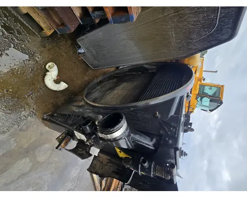 INTERNATIONAL 4400 Intercooler
