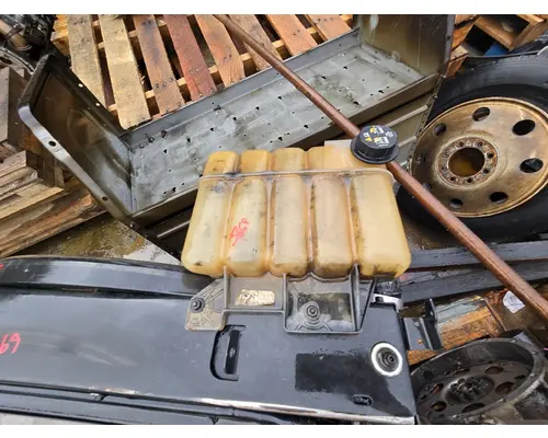 INTERNATIONAL 4400 Intercooler