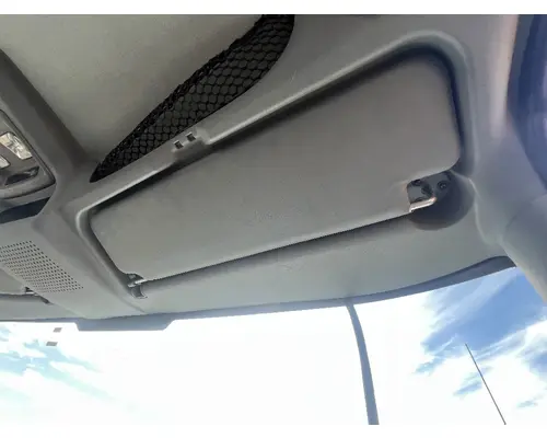 INTERNATIONAL 4400 Interior Sun Visor