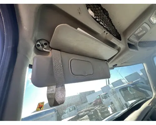INTERNATIONAL 4400 Interior Sun Visor