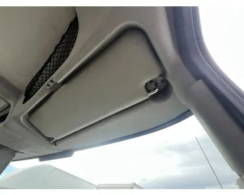 INTERNATIONAL 4400 Interior Sun Visor