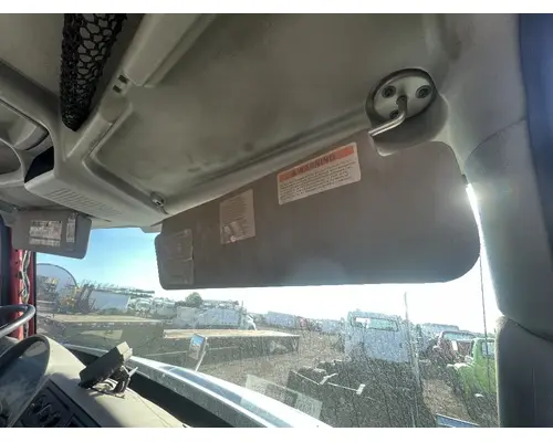 INTERNATIONAL 4400 Interior Sun Visor