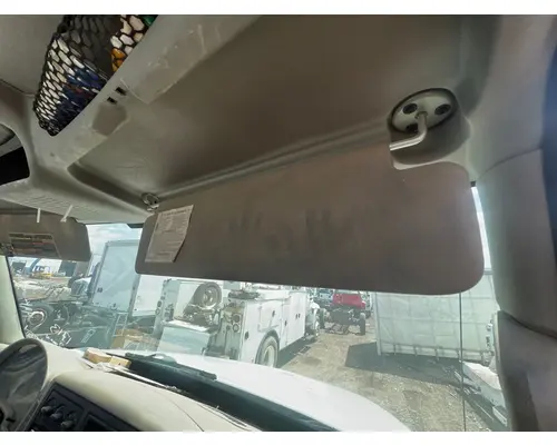 INTERNATIONAL 4400 Interior Sun Visor