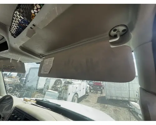 INTERNATIONAL 4400 Interior Sun Visor