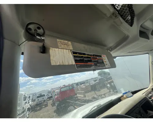 INTERNATIONAL 4400 Interior Sun Visor