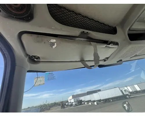INTERNATIONAL 4400 Interior Sun Visor