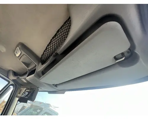 INTERNATIONAL 4400 Interior Sun Visor